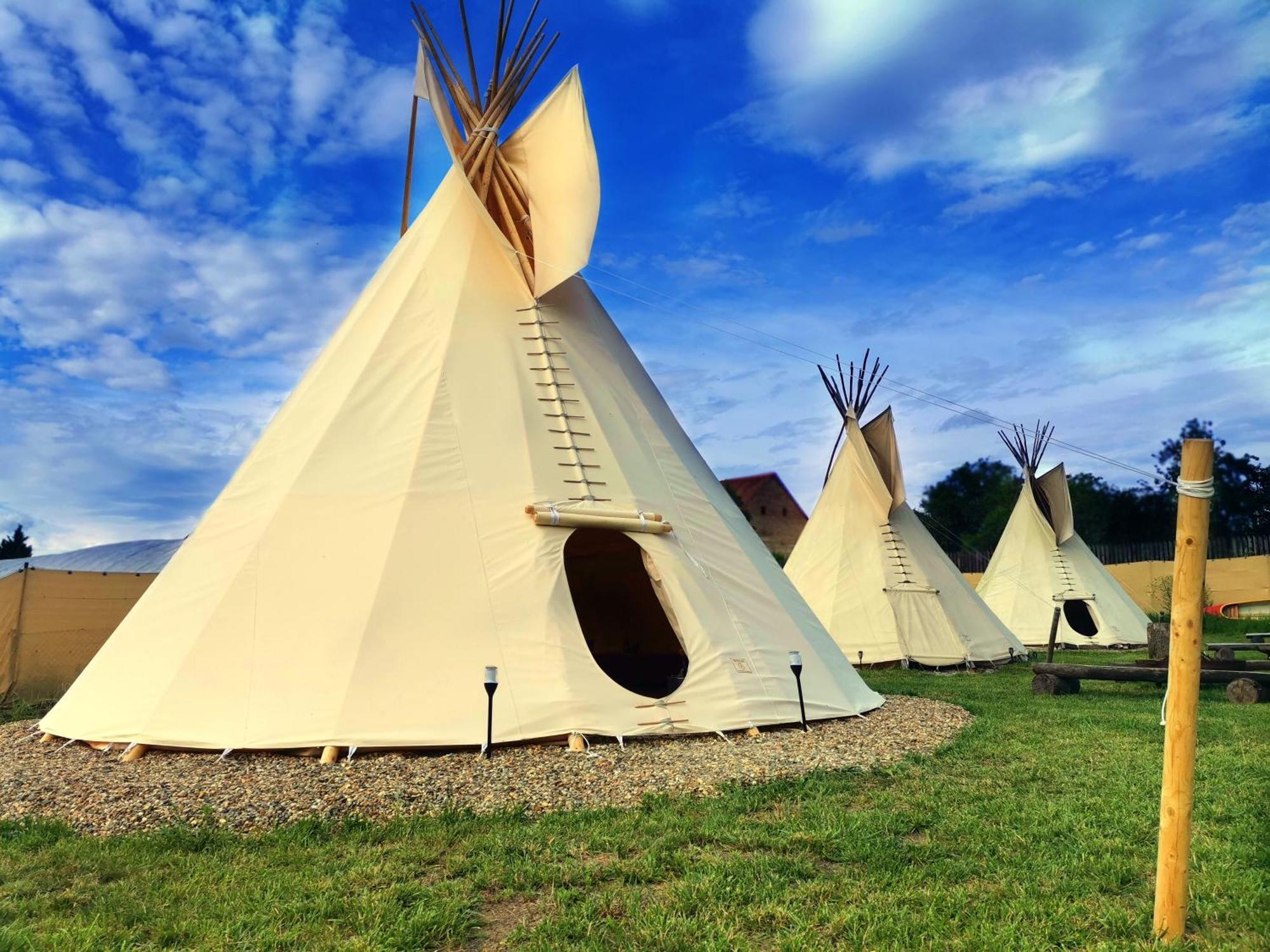 Hotel Teepee Camp Lounky Chodouny Exterior foto