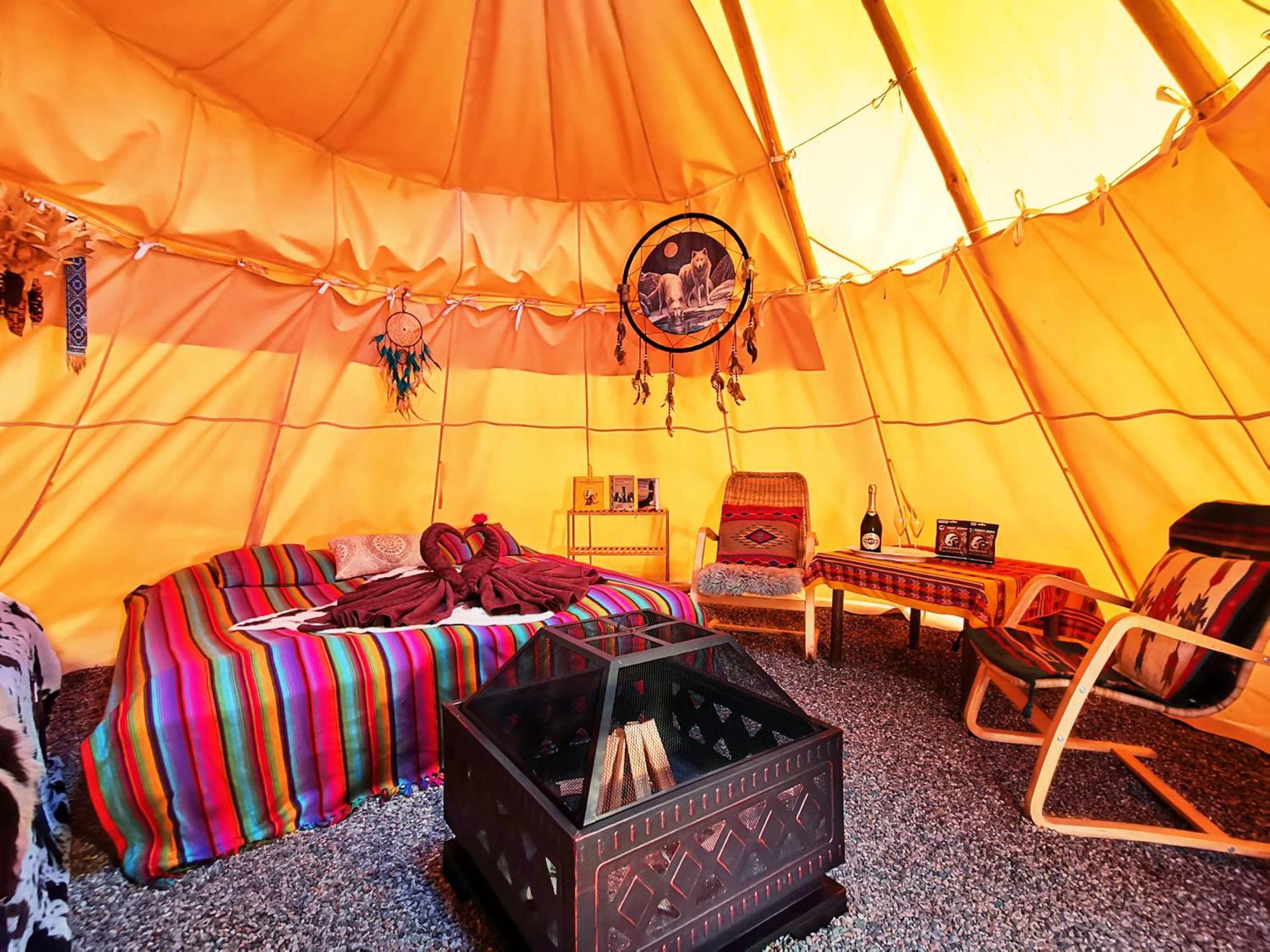 Hotel Teepee Camp Lounky Chodouny Exterior foto